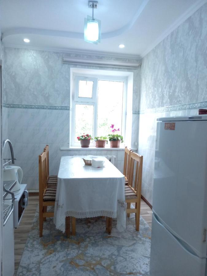 Dasha Guest House 2 Naryn Ruang foto