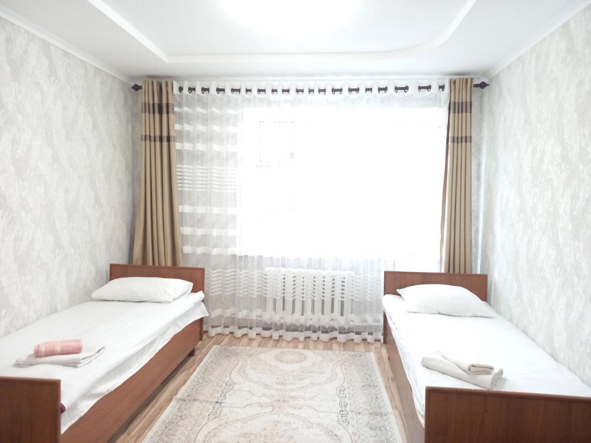 Dasha Guest House 2 Naryn Ruang foto